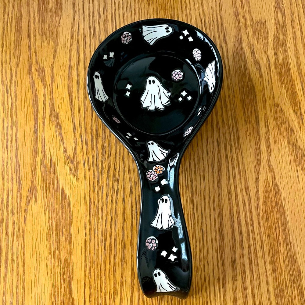 Potters Studio Black with Ghosts Spoon Rest
